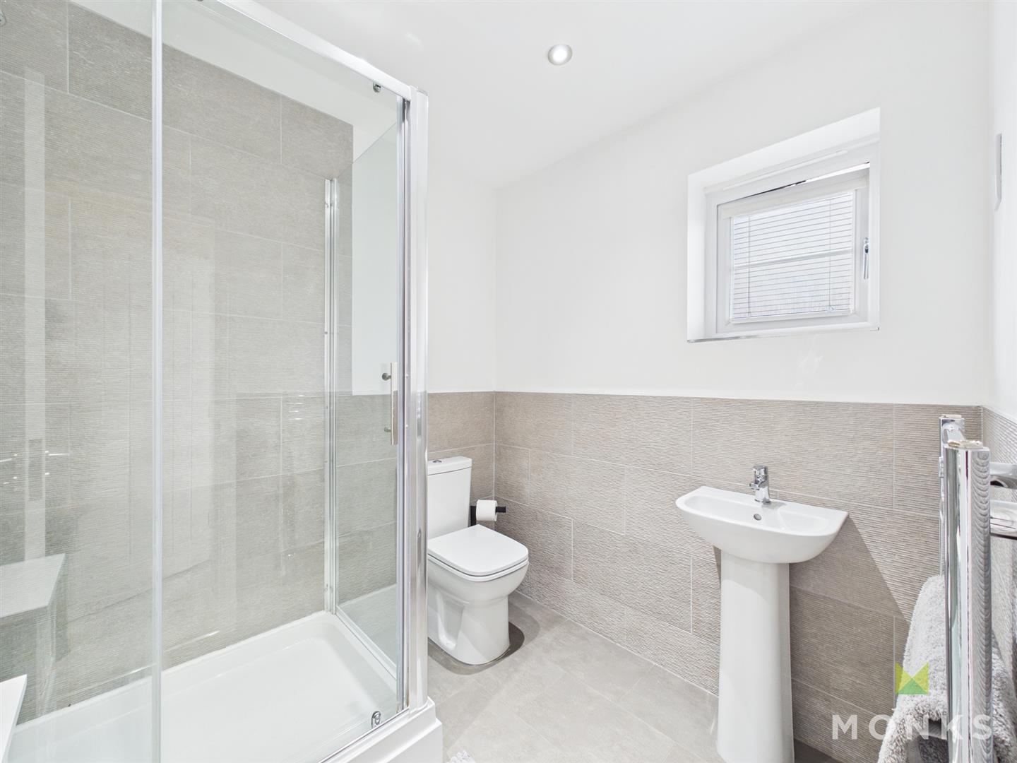 26 Hollands Drive, Oswestry, SY11 3FG For Sale